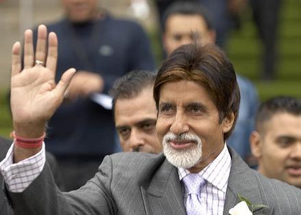 Amitabh Bachchan takes on Hollywood!