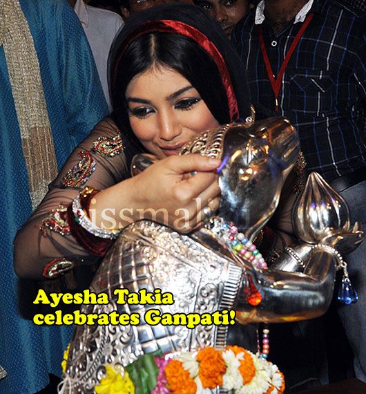Ayesha Takia At Andheri Cha Raja Ganpati Music Launch