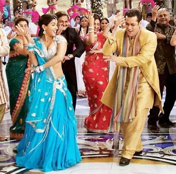 The 10 Ultimate Bollywood Wedding Dance Songs