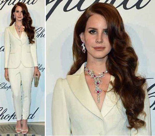 Lana Del Rey in Moschino and some Chopard splendour