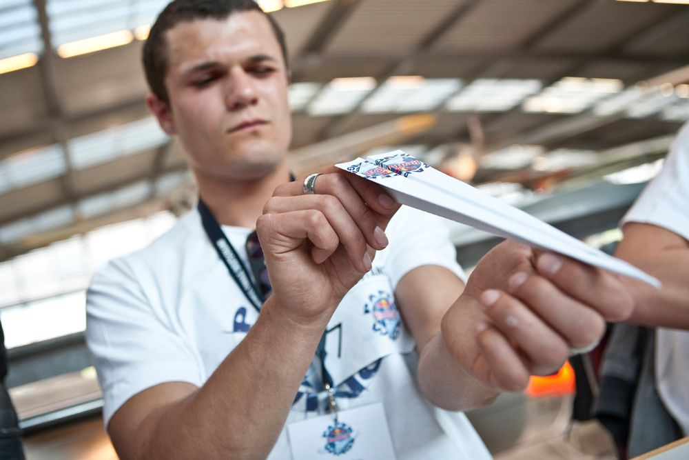 Red Bull Paper Wings 2012 – Attention All Pilots!