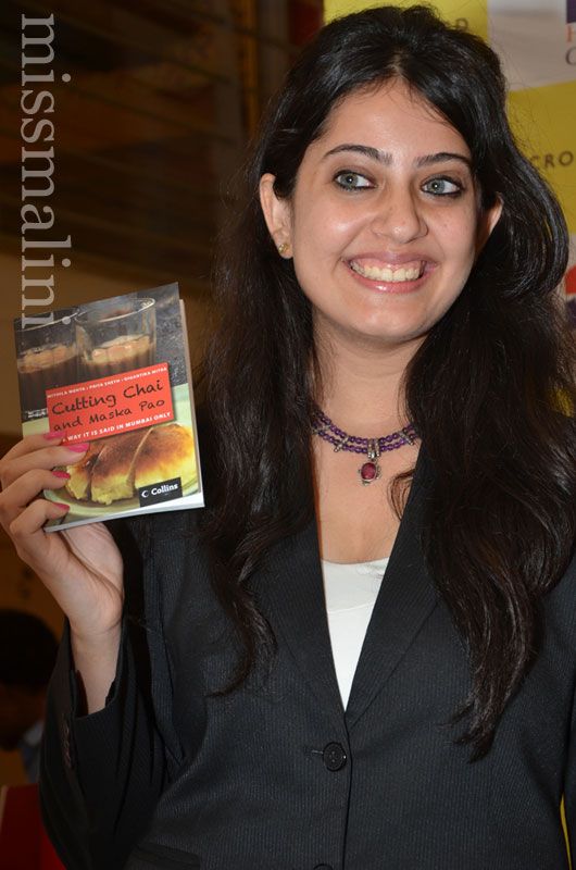 Mithila Mehta with her book