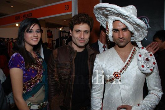 Shiney Ahuja with the models