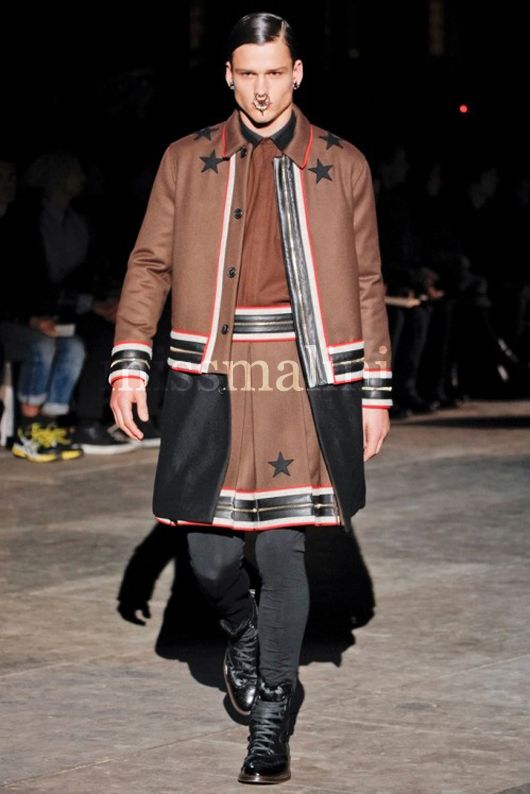 Designer Ricardo Tisci Looks to Indian Tribal Women for the Givenchy Men’s Wear Collection?