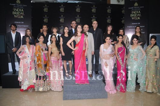 Kangana Ranaut with the models and designers at India Bridal Week