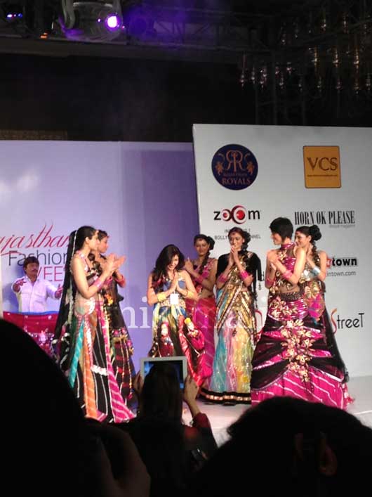 Ashna Vaswani and Models at Rajasthan Fashion Week