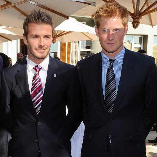 See how Becks's fat knot with his relatively big collar flatters his neck area in comparison to Harry's limp knot, even though both are wearing more or less the same collars. And oh, the regimental ties - it's a quintessential Brit thing