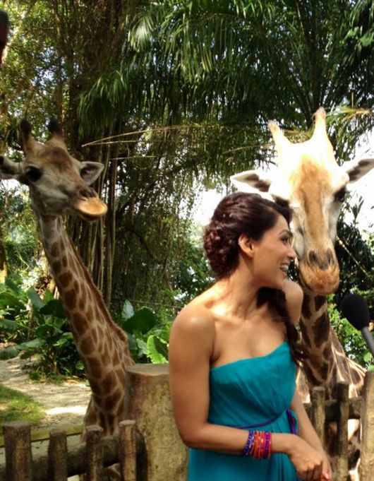 Bipasha at Singapore Zoo with Marco and Ronnie