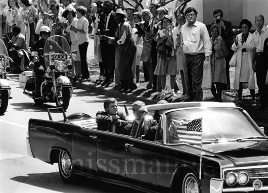 Bob Biswas watches the Kennedy cavalcade (art imaging by Somesh Kumar)