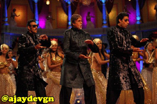 Ajay Devgn, Amitabh Bachchan and Abhishek Bachchan on the sets of Bol Bachchan