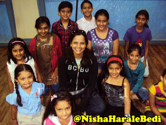 Celebrity Choreographer Nisha Harale Bedi with the kiddy models for IKFW