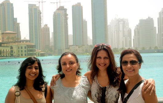 Outside Wafi Gourmet! Aarti, Pragni, Chandni and me – the fab 4!