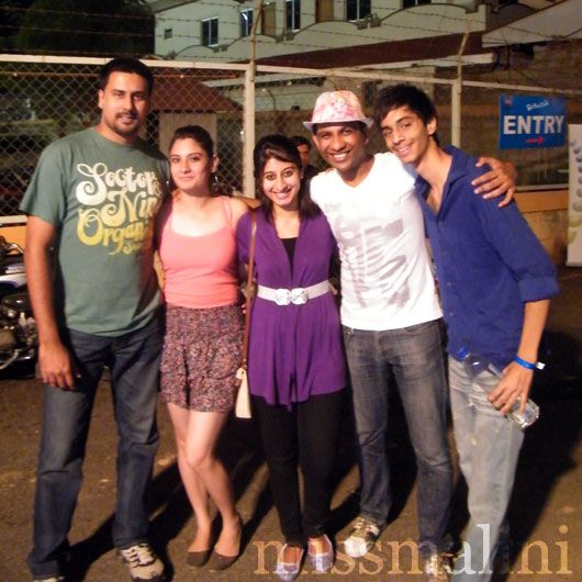 RJ Anjaan and friends