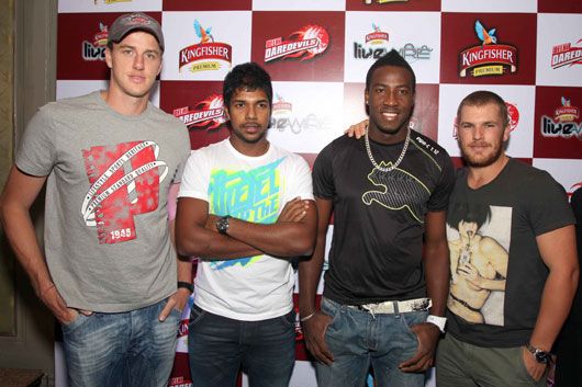 Morne Morkel, Varun Aaron, Andrew Russell and Aaron Finch