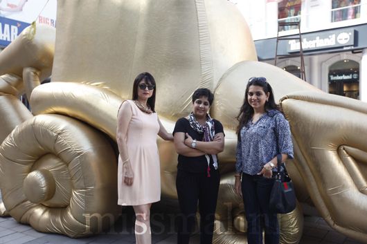 Anna Bredemeyer, Vibha Galhotra with Shaina NC