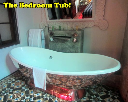 Casa Colombo, tub