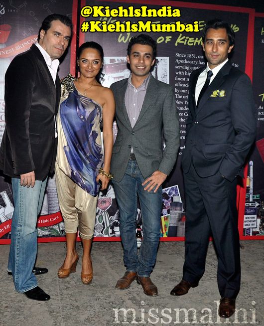 Marco Riggio (Director Kiehl's India), Bandana Tewari, Rahul Khanna and Anurag-Tyagi (Brand Manager Kiehl's India)