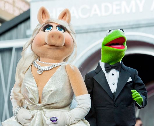 Miss Piggy and Kermit The Frog