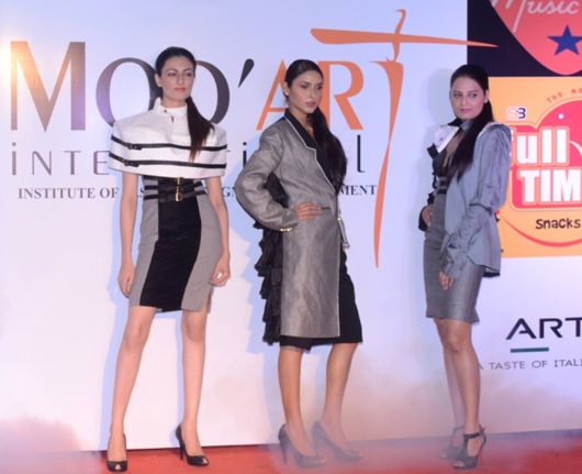 Models in designs by students of Mod art (Delhi)