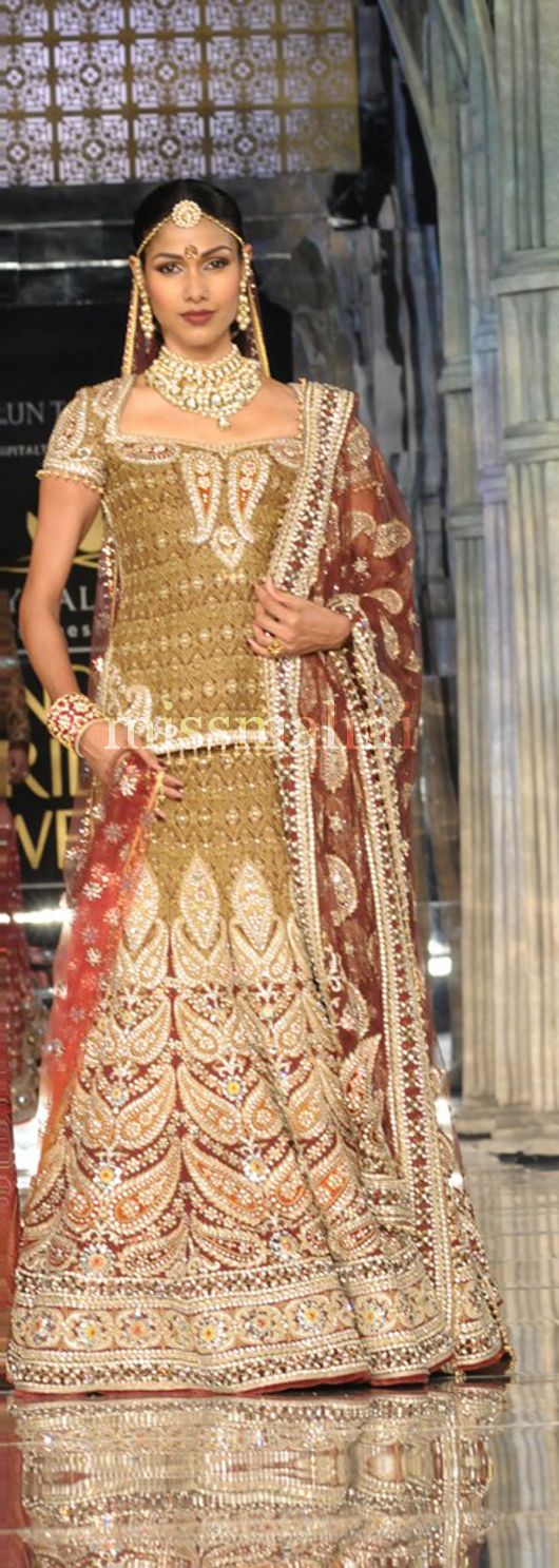 No Bollywood Show Stopper For Designer Tarun Tahiliani at Bridal Week Finale