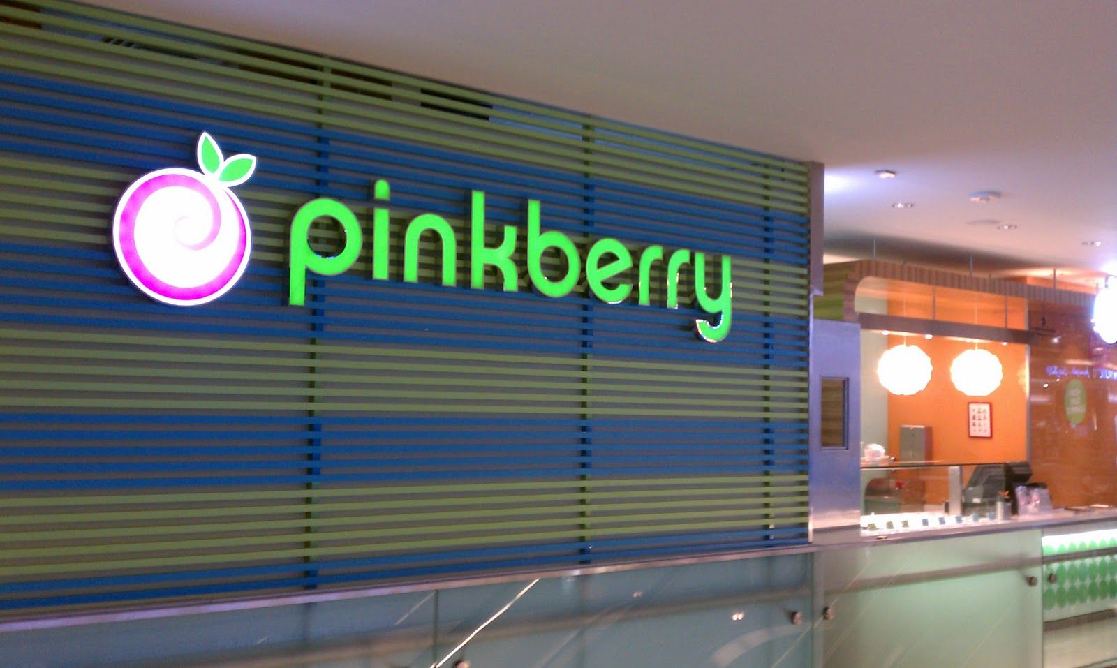 Pinkberry at the Dubai airport.