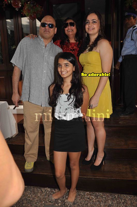 Rahul & Malini Akerkar with daughters