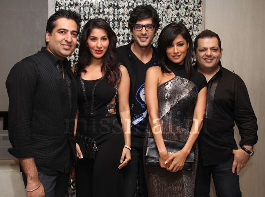 Rohit Gandhi and Rahul Khanna with their muses Sophie Chaudhry, Zayed Khan and Chitrangada Singh