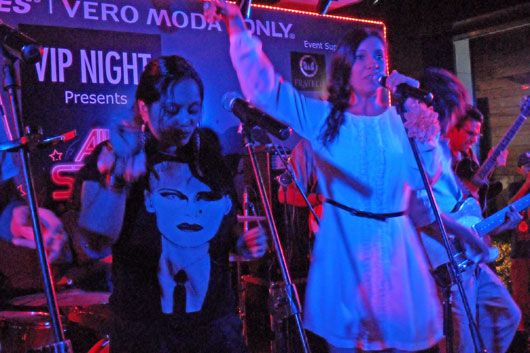 Ramona performs live in Mumbai