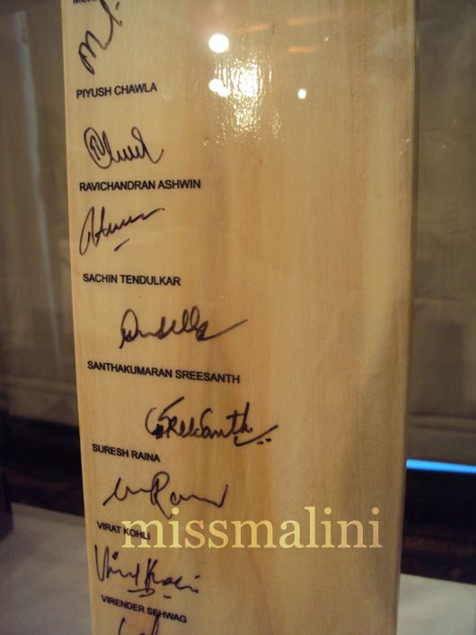 Signatures of the Indian world Cup Winning team 2011 on the cricket bat