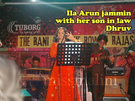 Ila Arun and Dhruv Ghanekar performing on stage