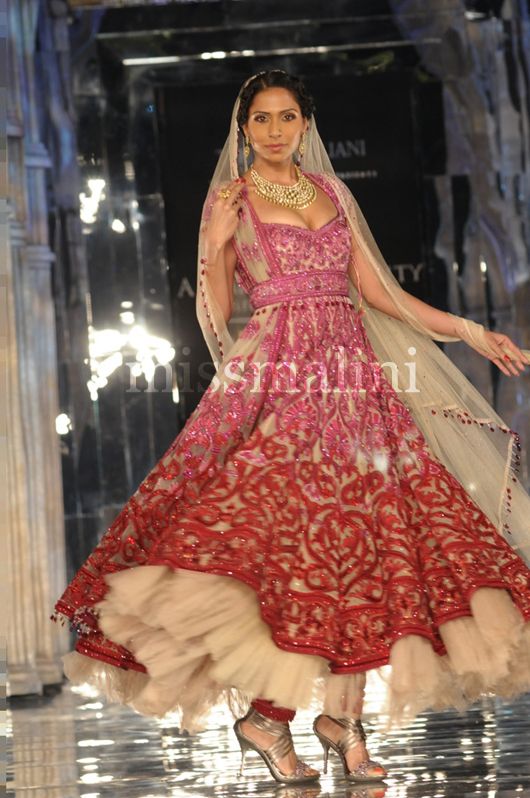 Candice pPinto in Tarun Tahiliani bridal couture