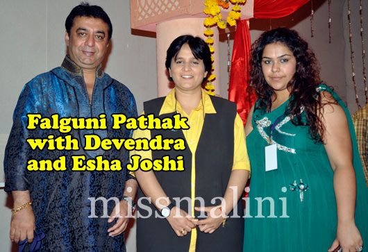 Falguni Pathak with Devendra & Esha Joshi