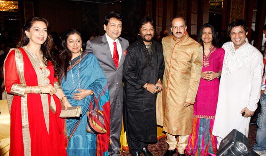 Juhi, Sonali, Shekhar, Roop Kumar, Dinesh, Reewa & Sandeep