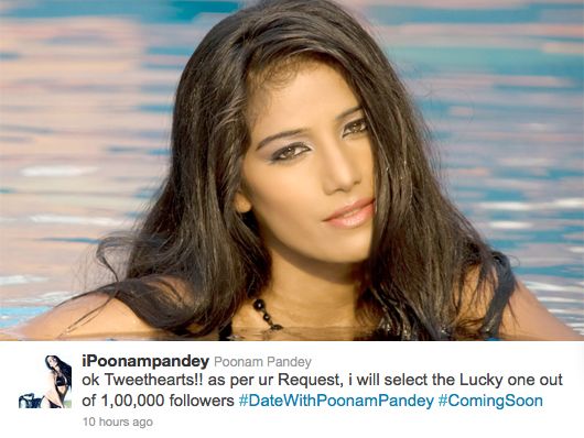 Want to Win a #DateWithPoonamPandey? Follow Her on Twitter!