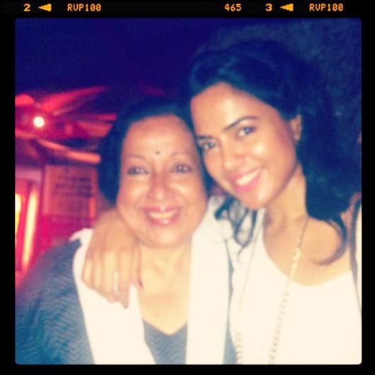 Sameera Reddy with her mother