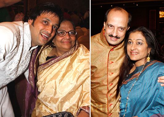 Sandeep Mahavir with Asha Devi, Dinesh Mahavir with Sonali Rathod