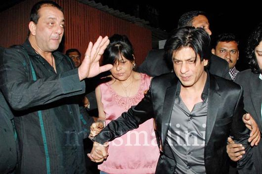 Shah Rukh Khan and Sanjay Dutt at Aurus last night (Image: www.ibnlive.in.com)