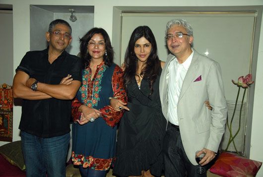 Nisha JamVwal with Sanjiv Sharma, Zeenat Aman, Suchetan Pradhan