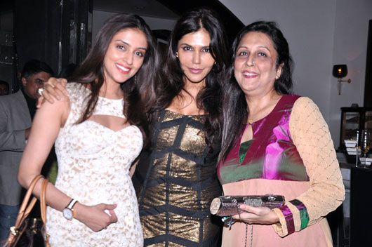 Aarti Chabbria with Her Mom & NJ