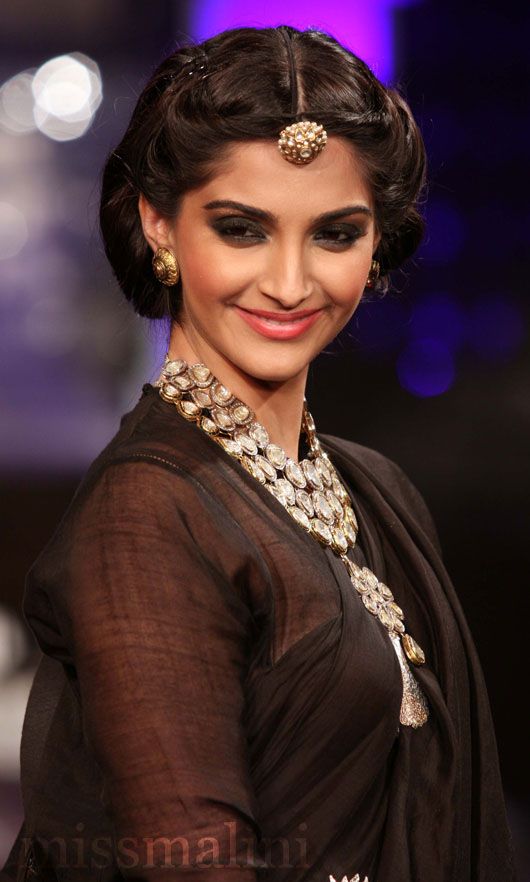 Sonam Kapoor wears Amrapali jewels