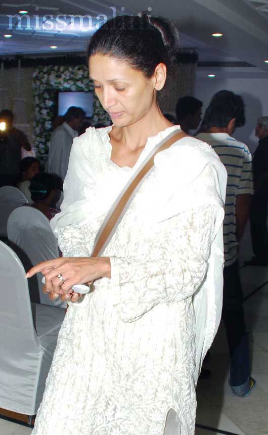 EXCLUSIVE: Aishwarya Rai Bachchan, Arjun Rampal, Rishi Kapoor Attend Condolence Meeting for Ashok Mehta