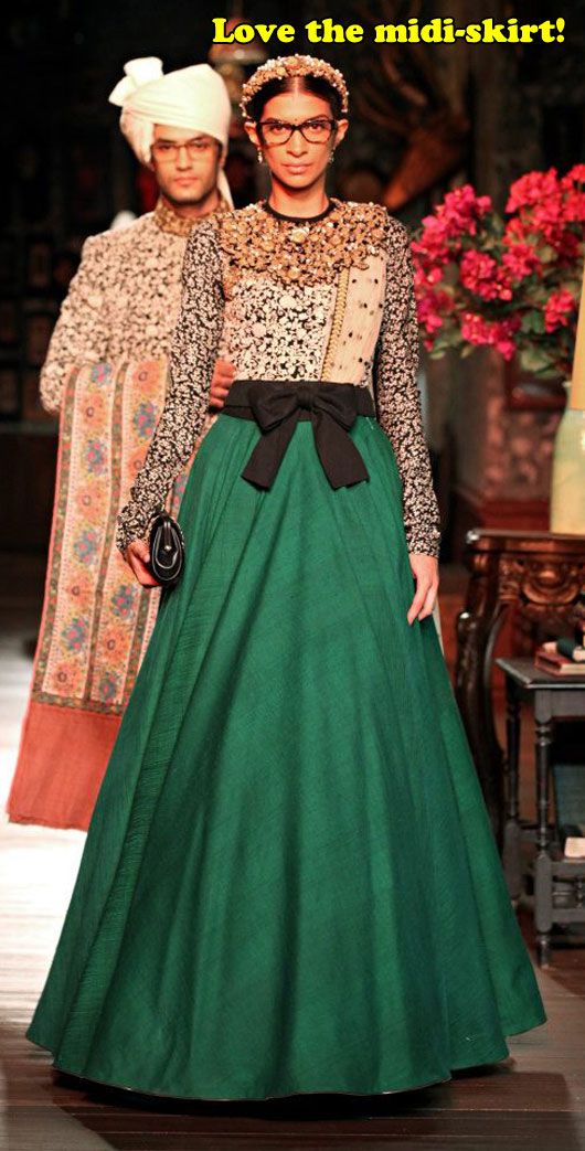 Sabyasachi Delivers at Delhi Couture Week 2012
