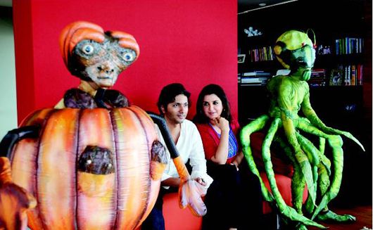 Shirish Kunder and Farah Khan with aliens from his film, Joker