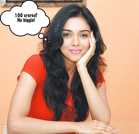 Asin: Leader of the 100 Crore Club!