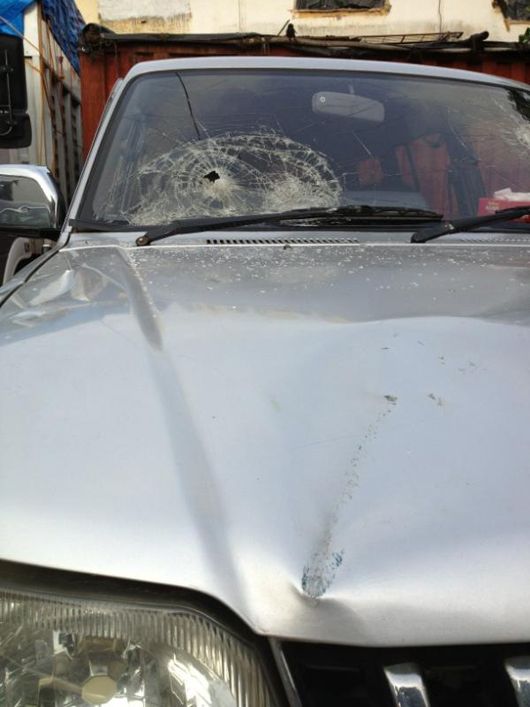 Rohan tweets a pic of his damaged car