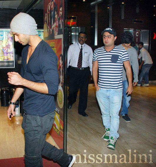 Spotted: Shahid Kapoor Catching a Film With His Brother!
