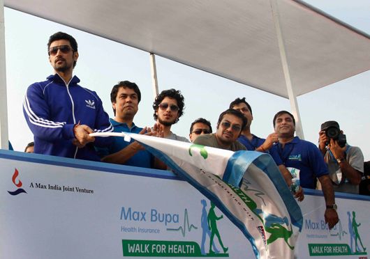Kunal Kapoor and Anurag Kashyap flag off the Max Bupa Walk for Health in Mumbai