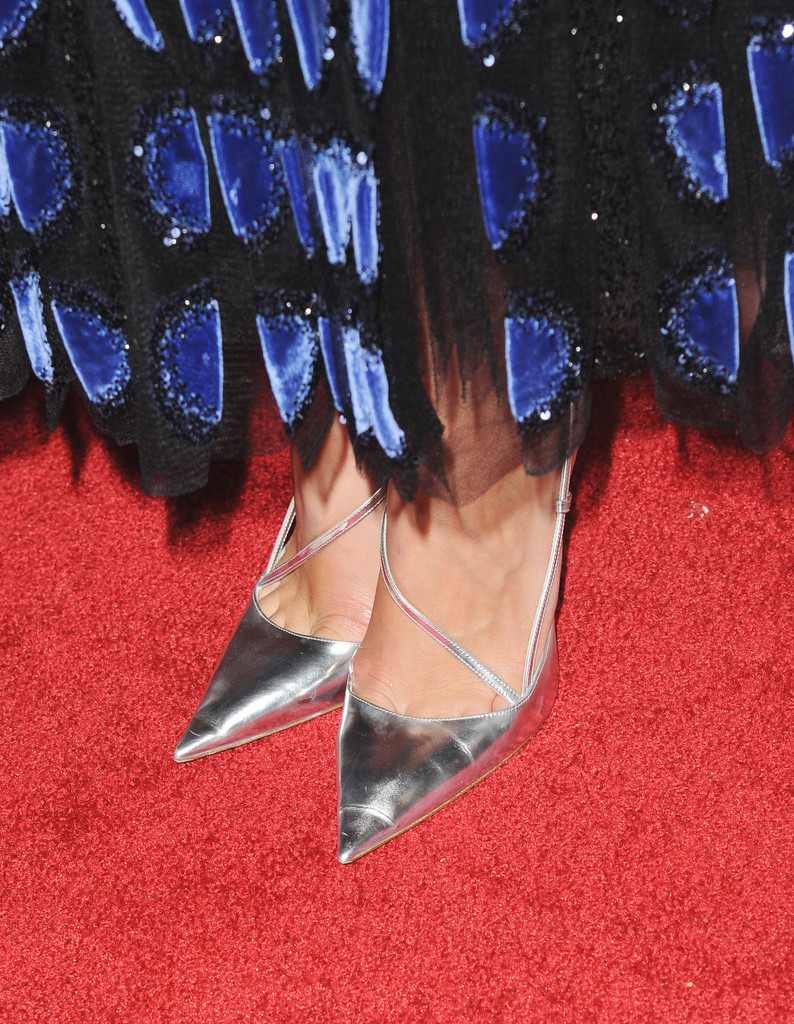 Marion Cotillard in Dior heels at the 16th Annual Hollywood Film Awards Gala