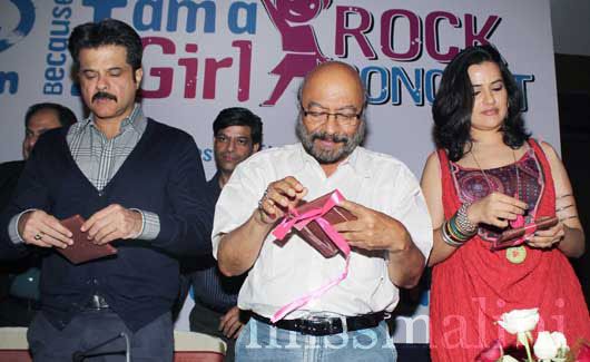 Anil Kapoor, Govind Nihalani and Sona Mohapatra unveil the anthem