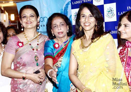 Shobhaa De with members of the IMC Ladies Wing